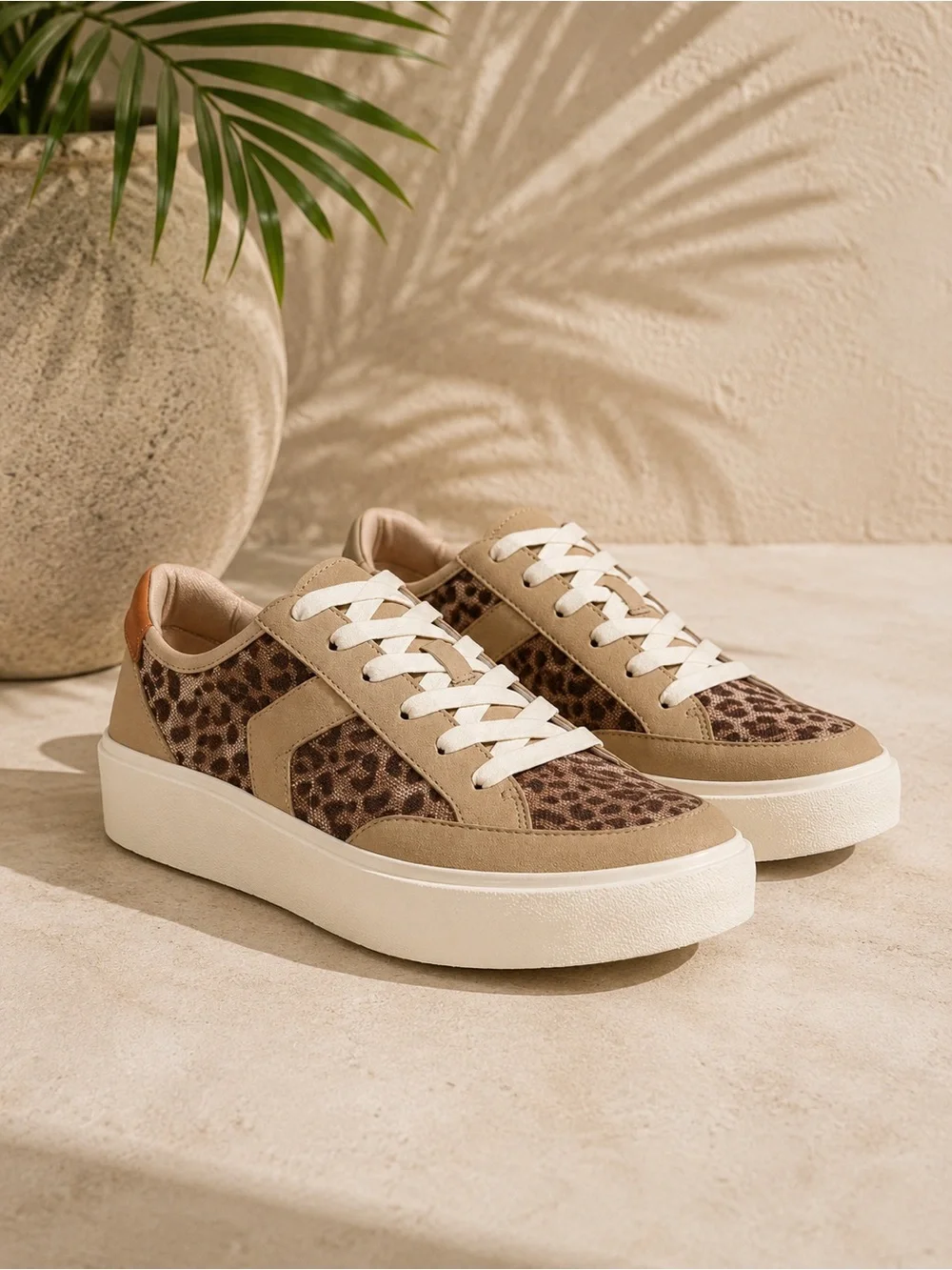 Dr. Scholl’s Women’s Madison Sand Leopard Mesh Lace Up Sneakers Size 7